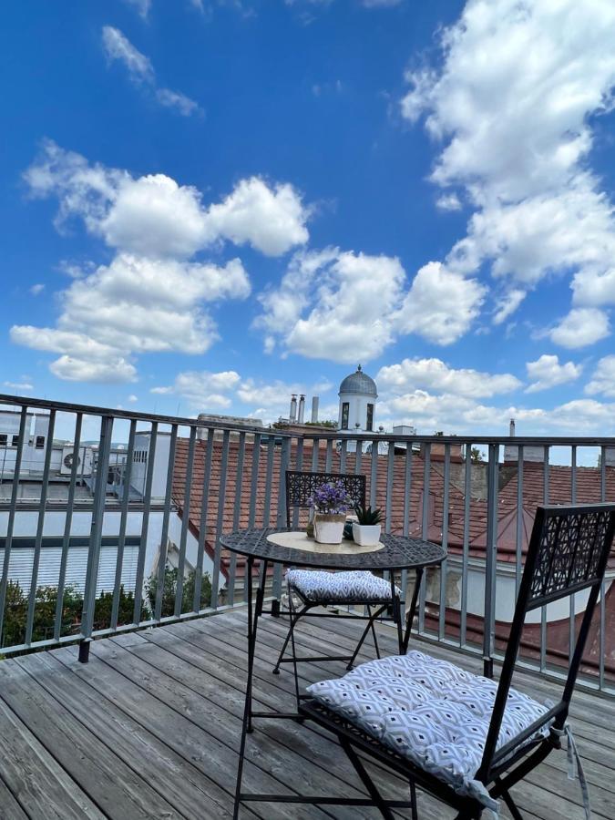 Wunderschones Apartment Виена Екстериор снимка