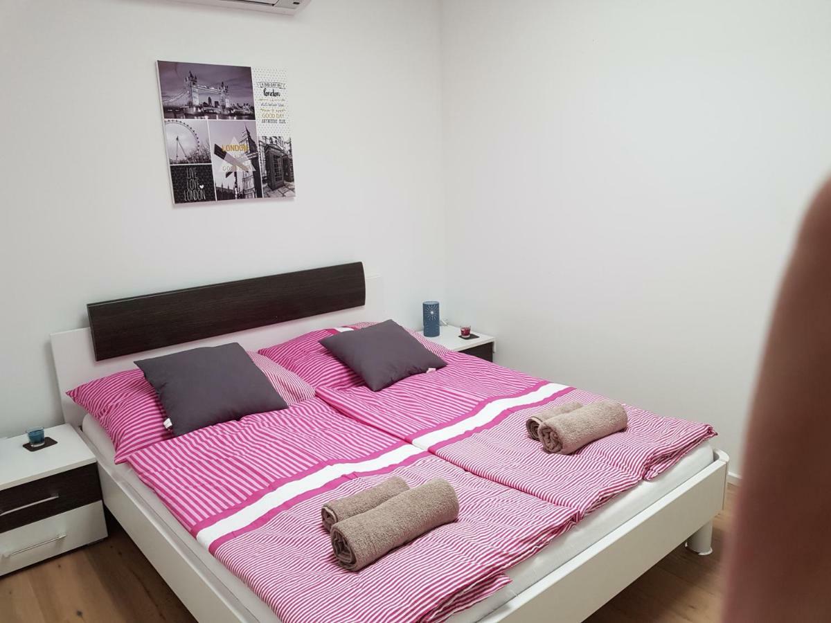 Wunderschones Apartment Виена Екстериор снимка